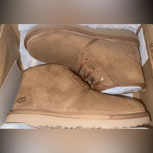 UGG Neumel